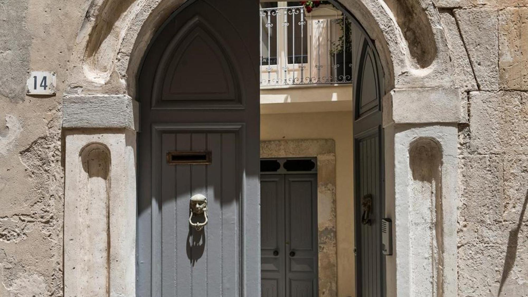 Domus Sbircio Modica Apartment Luaran gambar