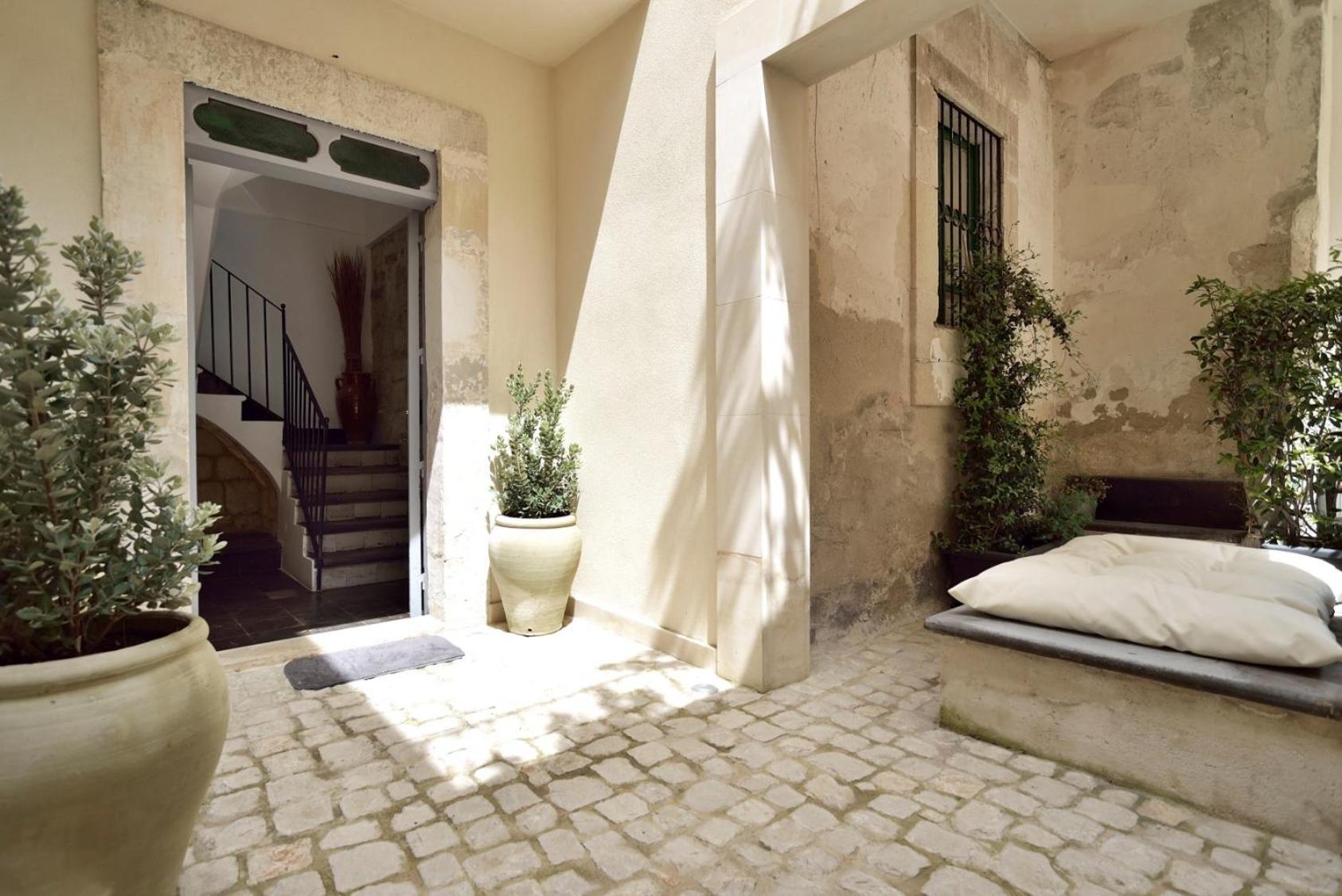 Domus Sbircio Modica Apartment Luaran gambar