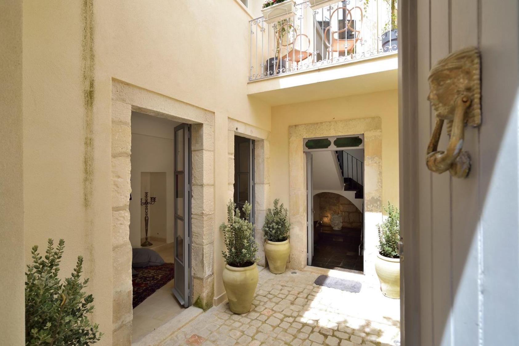 Domus Sbircio Modica Apartment Luaran gambar