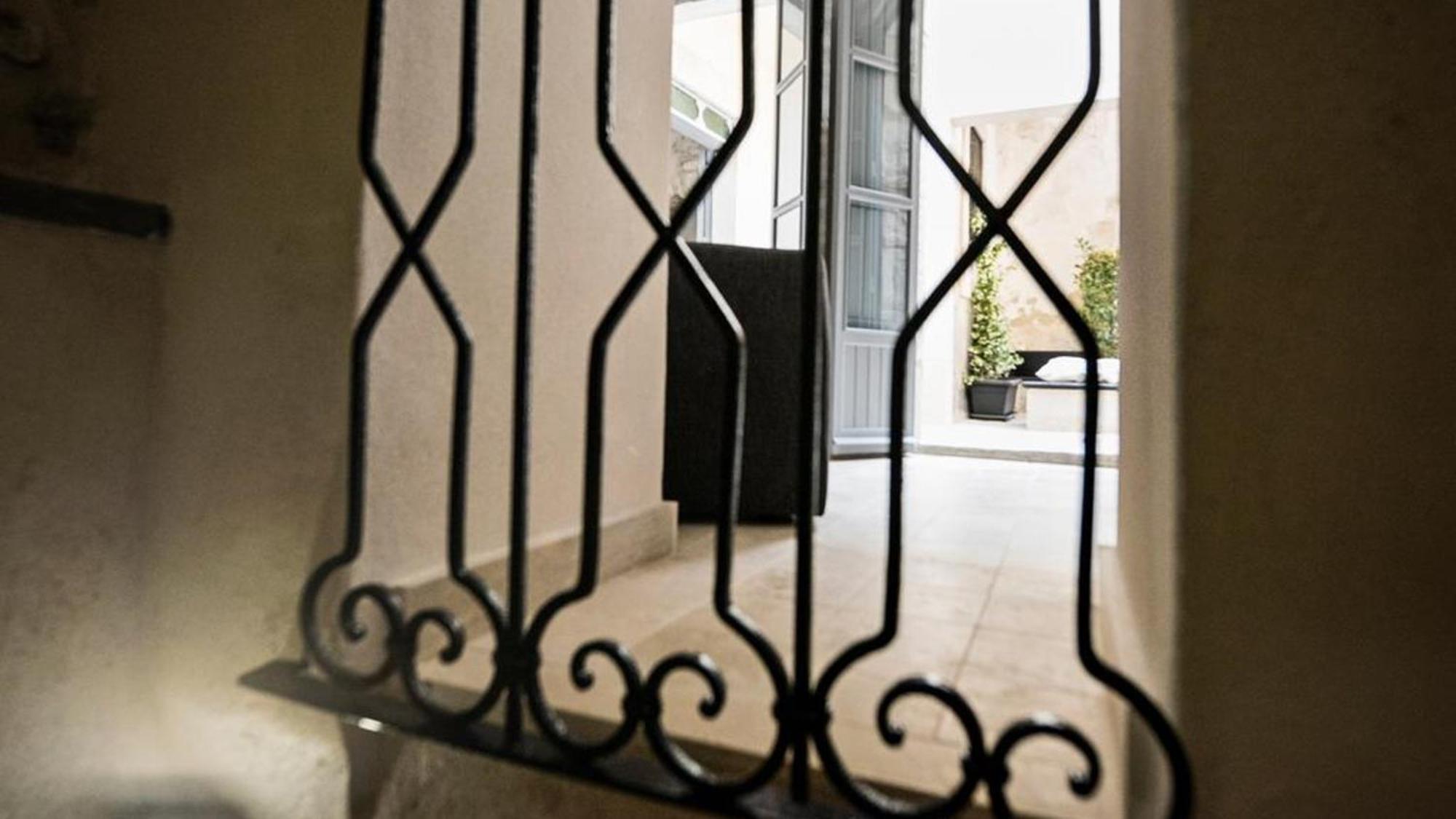 Domus Sbircio Modica Apartment Luaran gambar