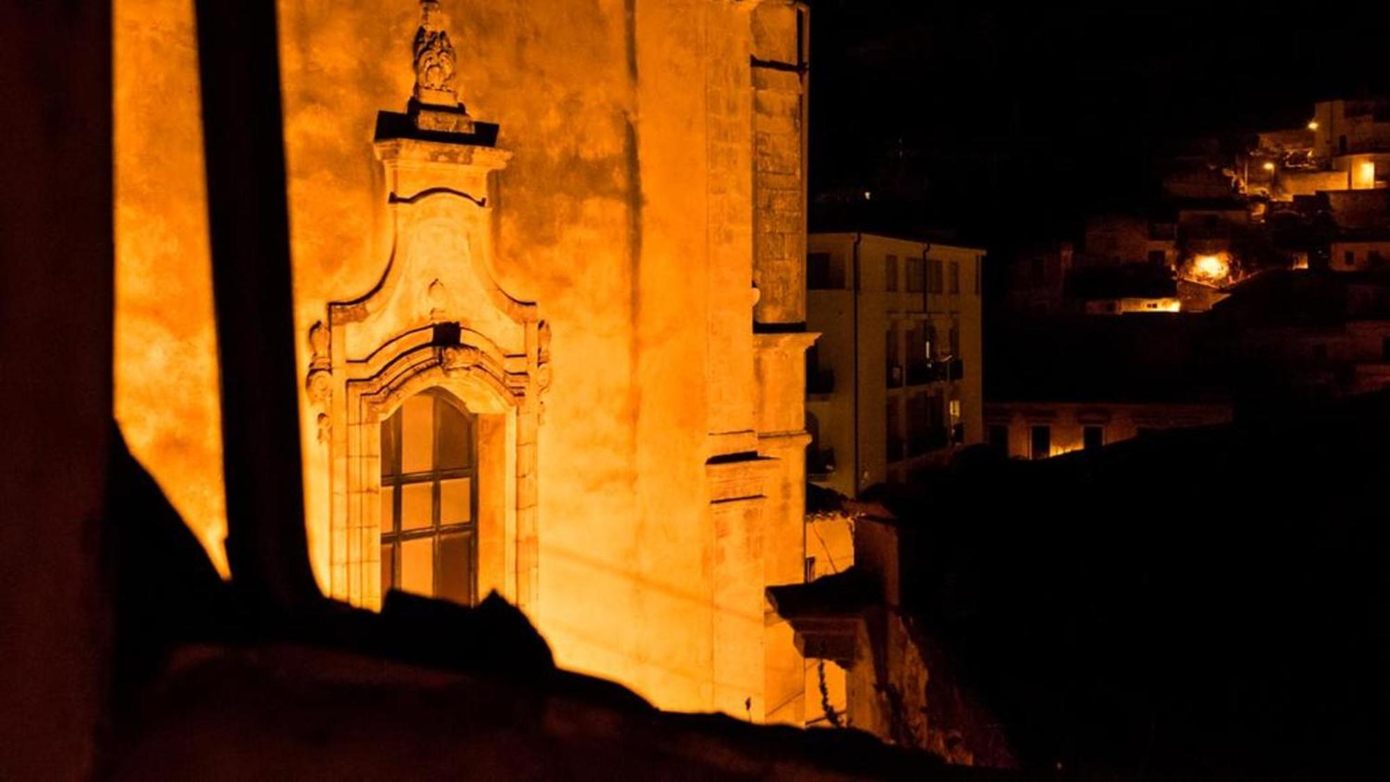Domus Sbircio Modica Apartment Luaran gambar