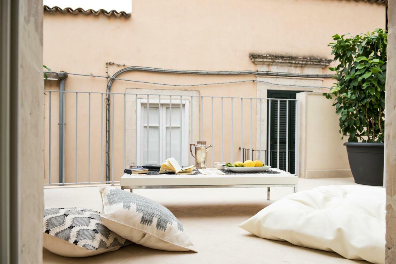Domus Sbircio Modica Apartment Luaran gambar