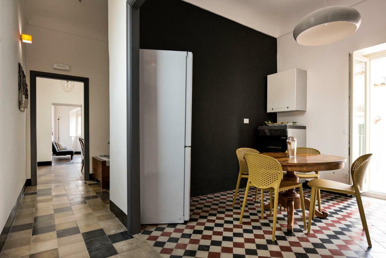 Domus Sbircio Modica Apartment Luaran gambar
